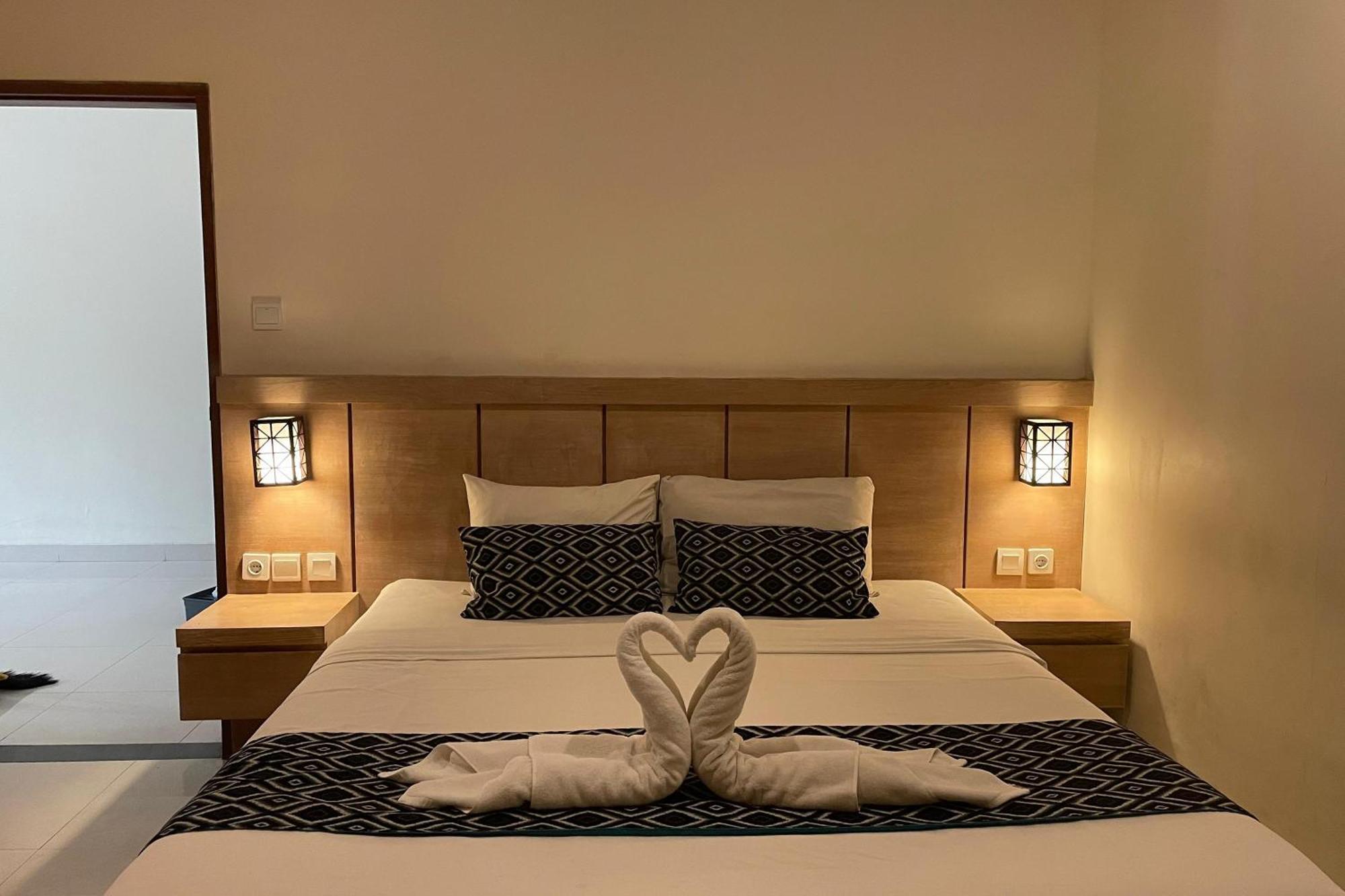 Singgah Hotel Seminyak מראה חיצוני תמונה